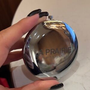La Prairie Shiny Silver Mirror Compact